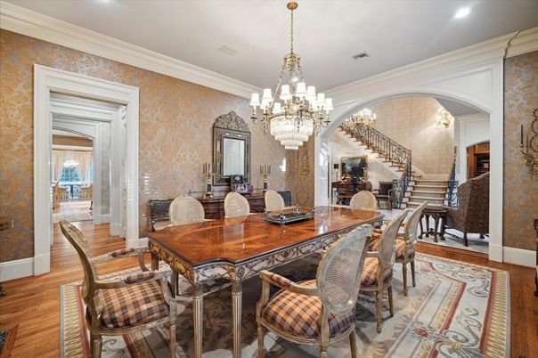 Chandelier, Dining room, Interior, Recessed Lighting, Wood Texture Flooring