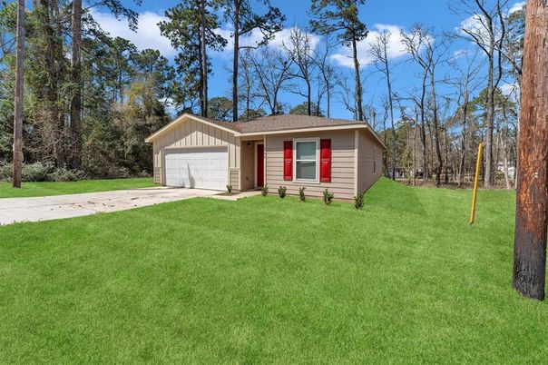 Backyard, Detached Garage, Exterior