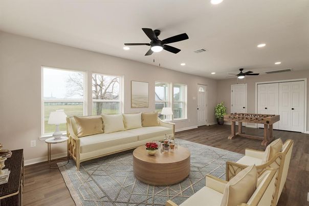 Game Room, Interior, Living room, Recessed Lighting, Wood Texture Flooring
