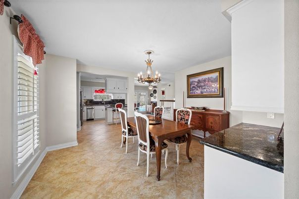 Chandelier, Dining room, Interior, Kitchen