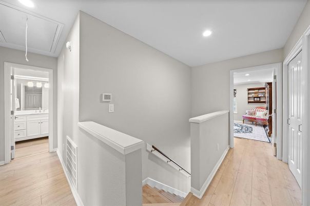 Interior, Recessed Lighting, Wood Texture Flooring