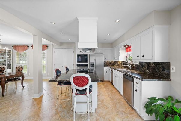 Dining room, Interior, Kitchen, Recessed Lighting, Stainless Steel Appliances