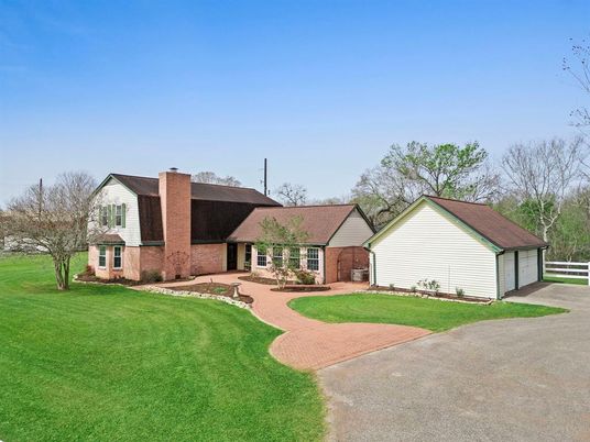 Backyard, Detached Garage, Exterior