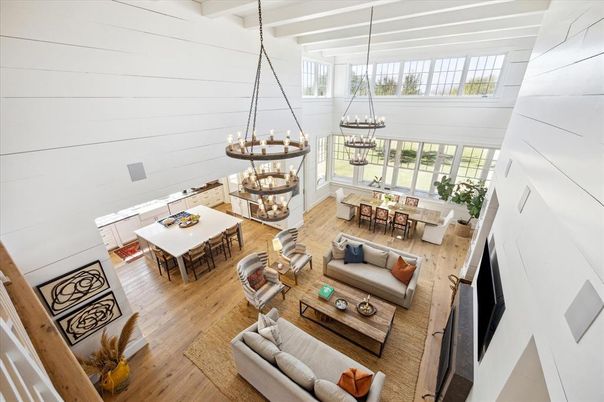 Chandelier, Dining room, Interior, Living room, Pendant Lights, Wood Texture Flooring