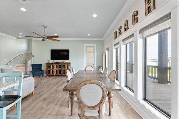Dining room, Interior, Recessed Lighting, Wood Texture Flooring