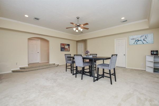 Dining room, Interior, Recessed Lighting