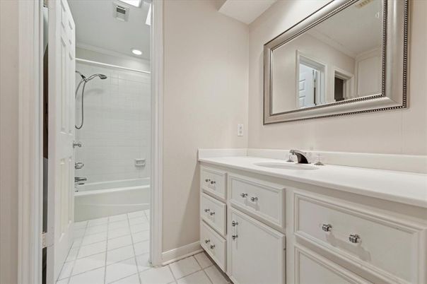 Bathroom, Interior, Recessed Lighting