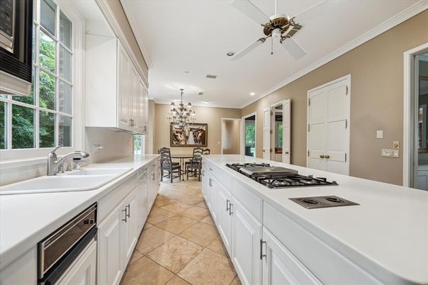 Chandelier, Dining room, Interior, Kitchen, Recessed Lighting