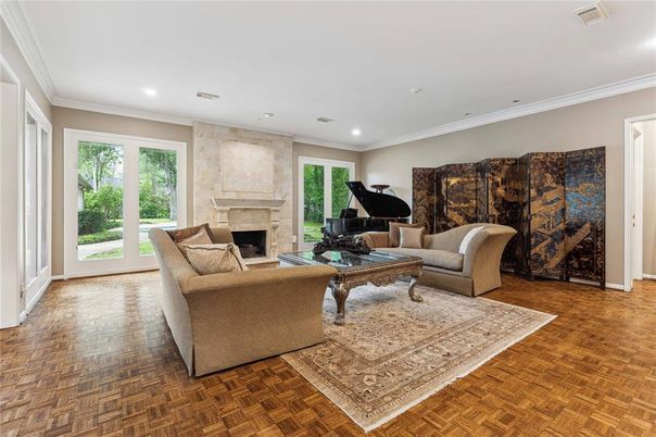 Fireplace, Interior, Living room, Piano, Recessed Lighting, Wood Texture Flooring