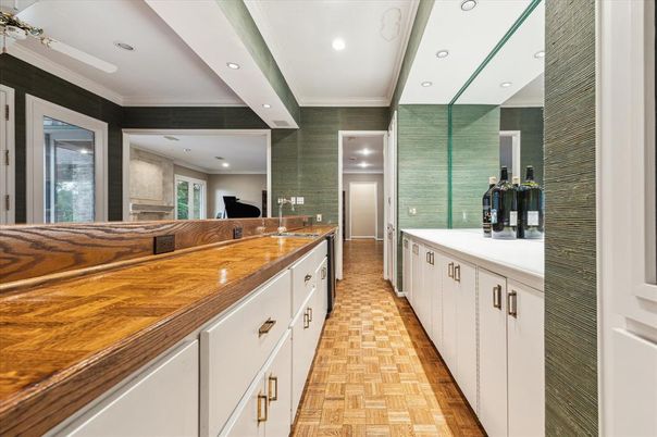 Interior, Kitchen, Recessed Lighting, Wood Texture Flooring