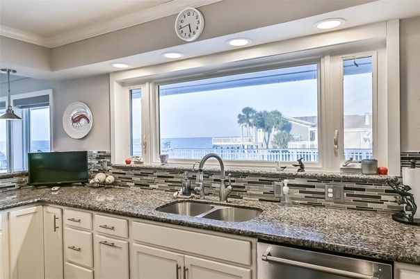 Interior, Kitchen, Pendant Lights, Recessed Lighting, Water