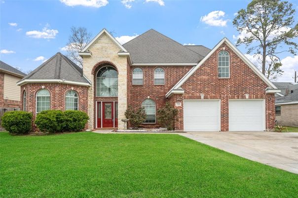Attached, Exterior, Facade, Brick Facade, Brick Traditional