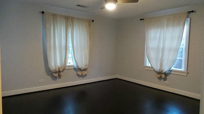 Empty room, Interior