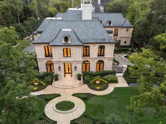 Exterior, Facade, French Provincial