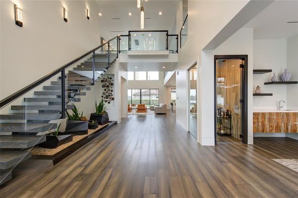 Interior, Pendant Lights, Recessed Lighting, Wood Texture Flooring