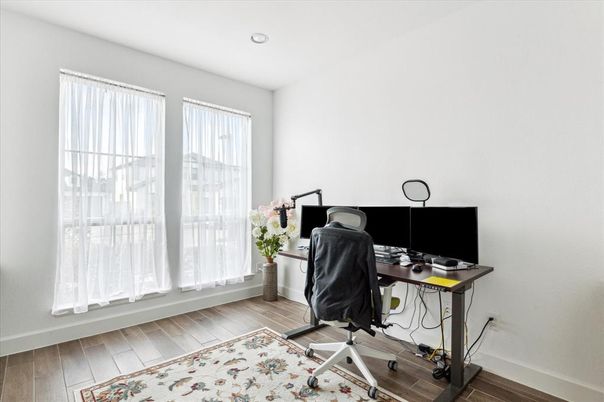 Home Office, Interior, Recessed Lighting, Wood Texture Flooring