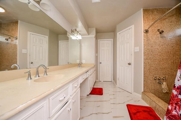 Bathroom, Dual Sink Vanities, Interior, Marble