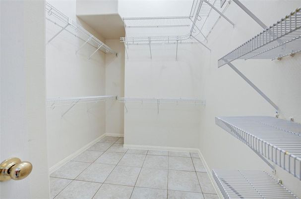 Interior, Walk-in Closets