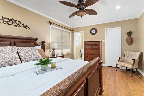 Bedroom, Interior, Recessed Lighting, Wood Texture Flooring