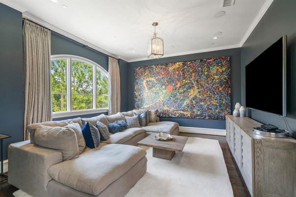 Interior, Living room, Pendant Lights, Recessed Lighting, Wood Texture Flooring