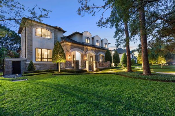 Backyard, Exterior, Facade, French Provincial