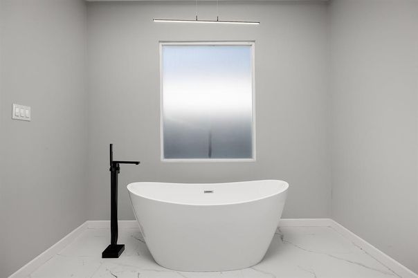 Bathroom, Free Standing Baths, Interior, Marble