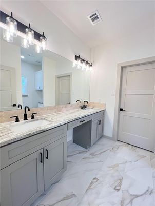 Bathroom, Dual Sink Vanities, Interior, Marble