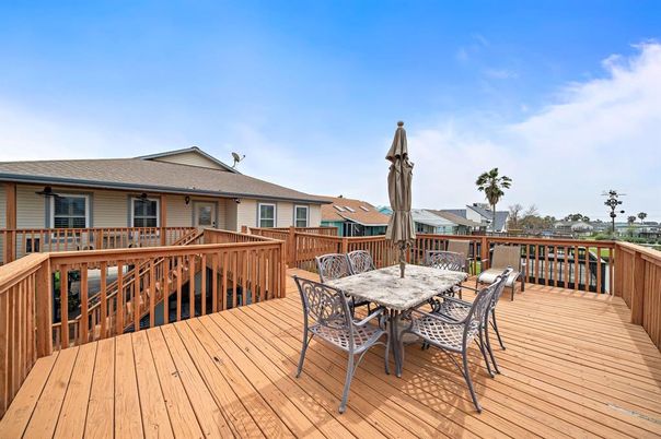 Exterior, Wood Texture Flooring