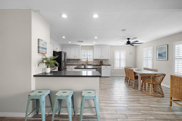 Dining room, Interior, Kitchen, Recessed Lighting, Wood Texture Flooring