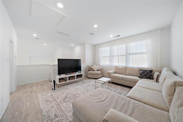 Interior, Living room, Recessed Lighting, Wood Texture Flooring