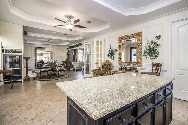 Dining room, Interior, Pendant Lights, Recessed Lighting