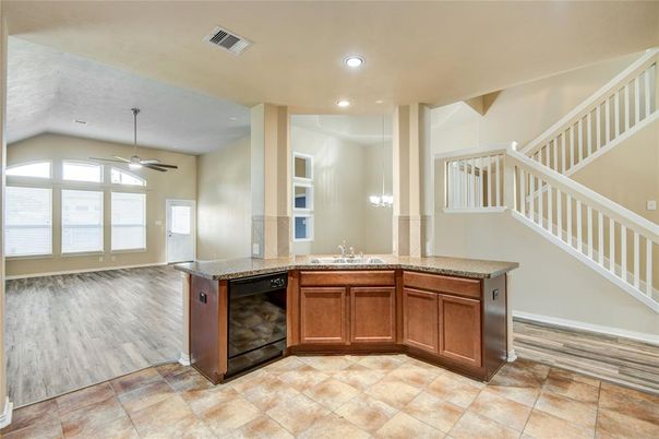 Interior, Recessed Lighting, Wood Texture Flooring