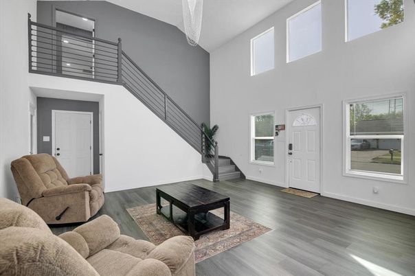 Interior, Living room, Recessed Lighting, Wood Texture Flooring