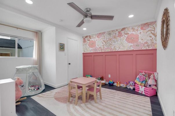 Dining room, Interior, Recessed Lighting