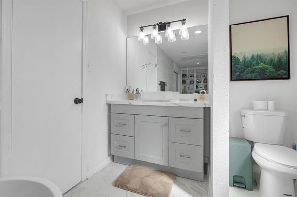Bathroom, Dual Sink Vanities, Interior, Marble
