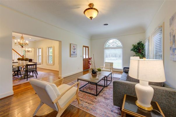 Chandelier, Dining room, Interior, Living room, Wood Texture Flooring