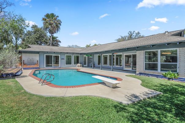 Backyard, Exterior, Pool