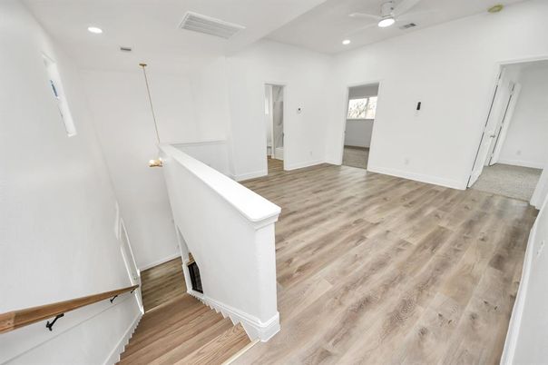 Empty room, Interior, Pendant Lights, Recessed Lighting, Wood Texture Flooring