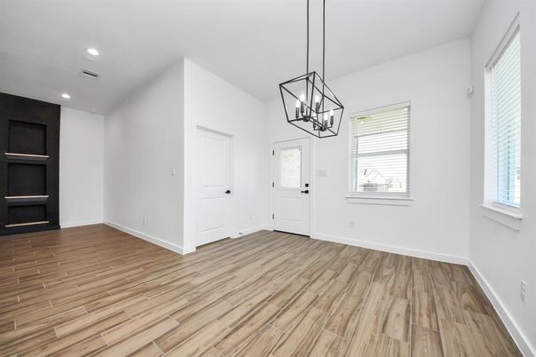 Chandelier, Empty room, Interior, Pendant Lights, Recessed Lighting, Wood Texture Flooring