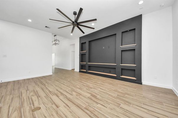 Empty room, Interior, Recessed Lighting, Wood Texture Flooring