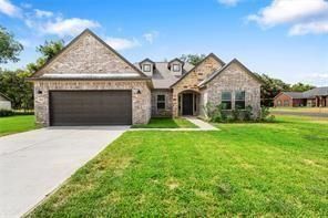 Attached, Backyard, Exterior, Facade, Brick Facade, Brick Traditional