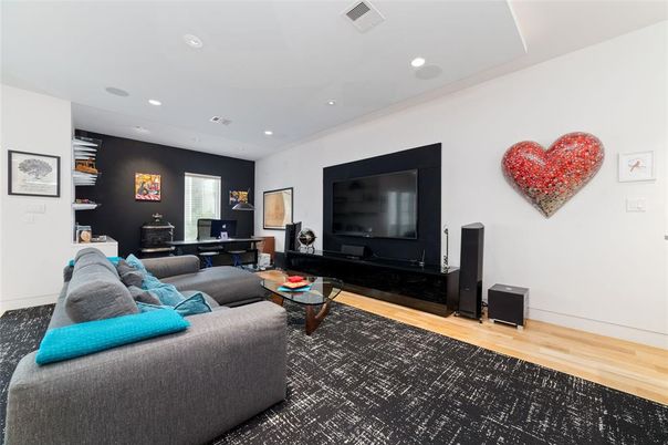Interior, Living room, Recessed Lighting, Wood Texture Flooring