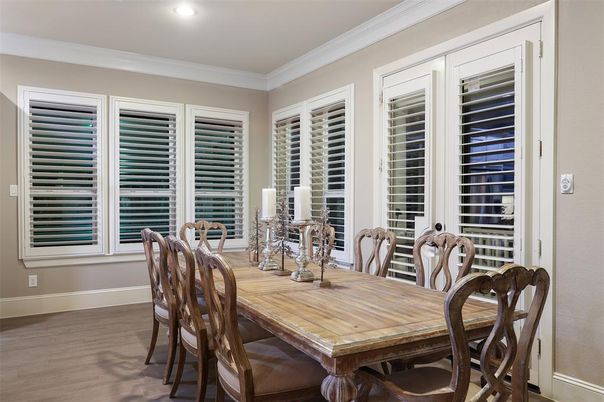 Dining room, Interior, Recessed Lighting, Wood Texture Flooring