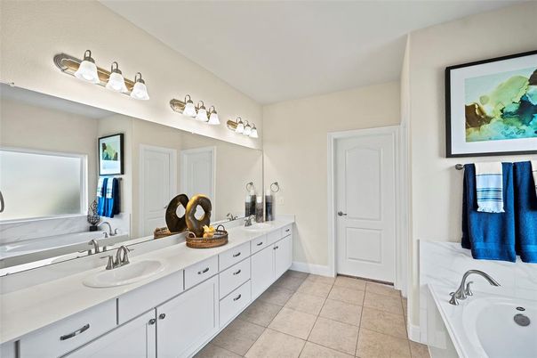 Bathroom, Dual Sink Vanities, Interior