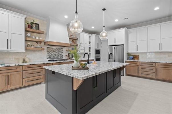 Interior, Kitchen, Pendant Lights, Recessed Lighting, Stainless Steel Appliances
