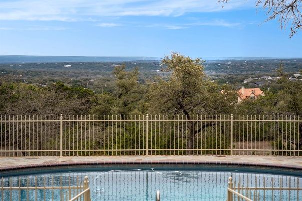 Exterior, Pool, Other