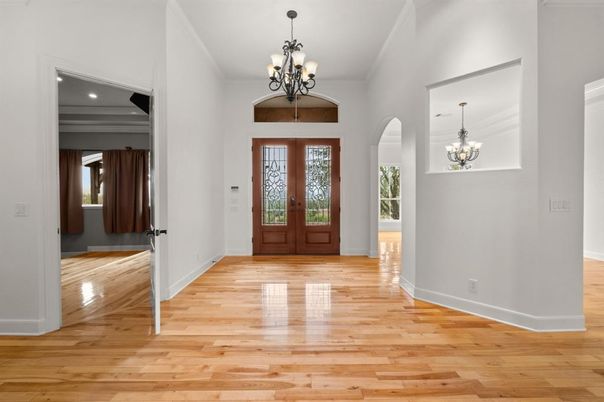 Chandelier, Interior, Recessed Lighting, Wood Texture Flooring