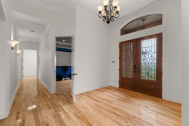 Chandelier, Interior, Recessed Lighting, Wood Texture Flooring