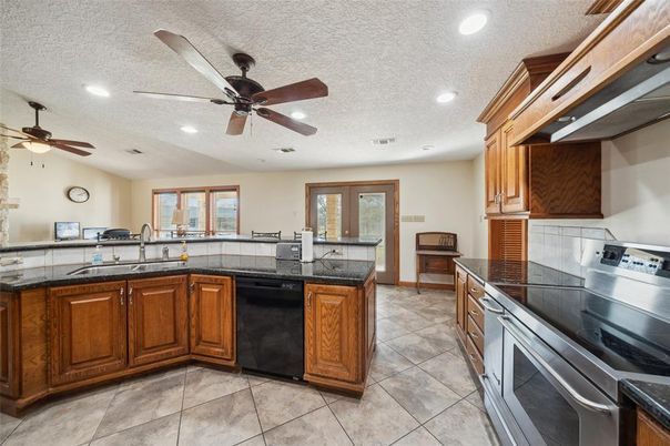 Interior, Kitchen, Recessed Lighting