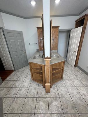 Hot Tub, Interior, Recessed Lighting
